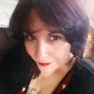 Meet your Posher, Lydia